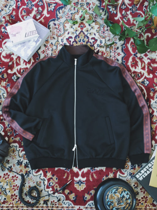 colour-black-brown-jkt-flatlay1