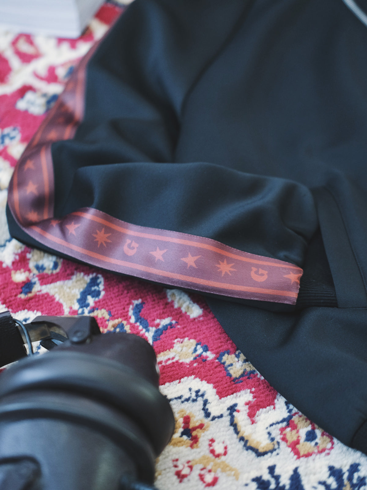 colour-black-brown-jkt-flatlay3
