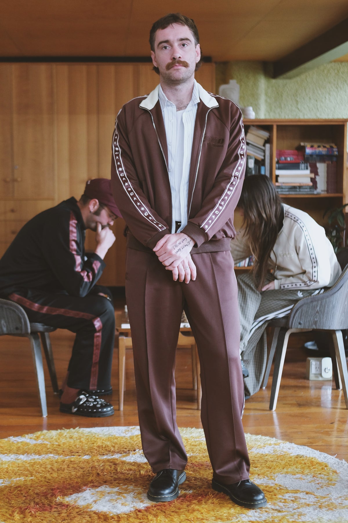 colour-brown-butter-yellow-jkt front view