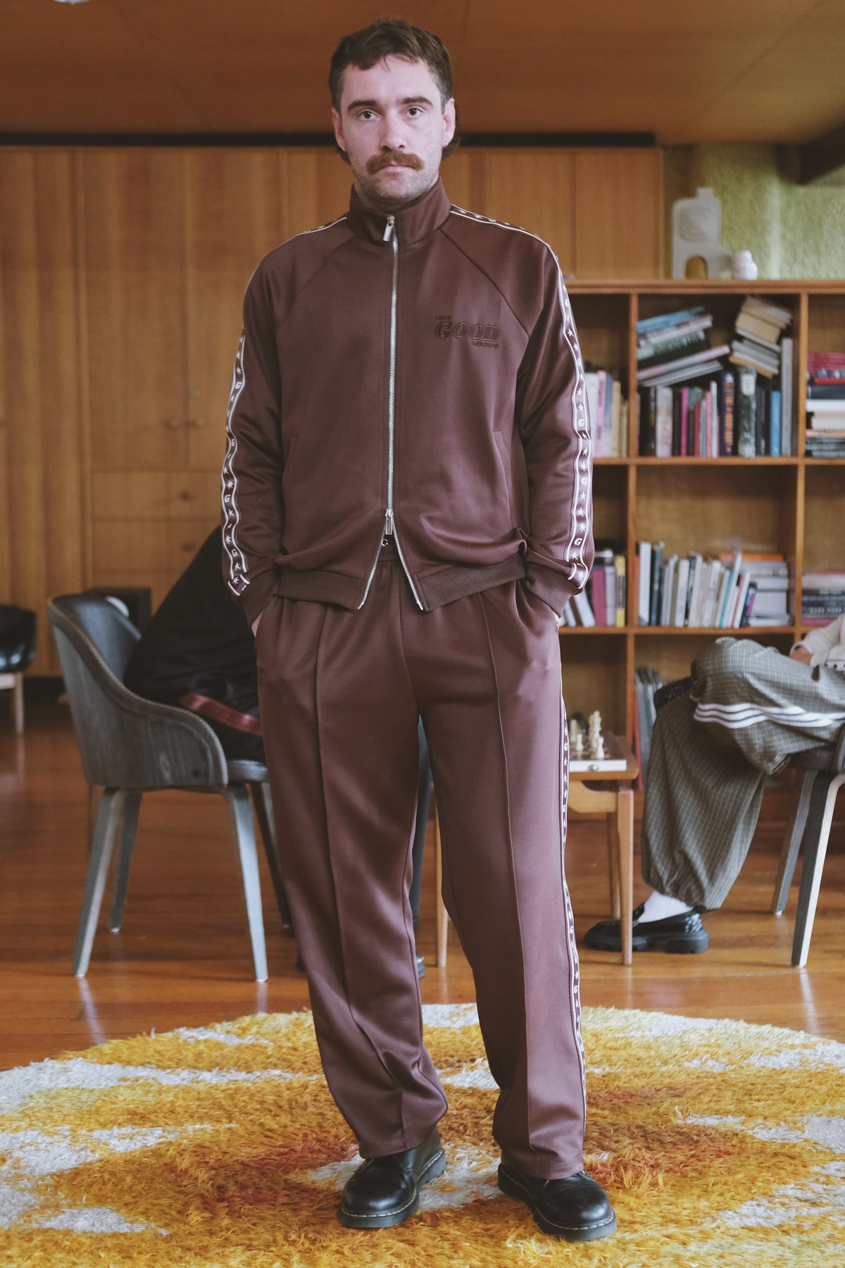 colour-brown-butter-yellow-jkt front view2